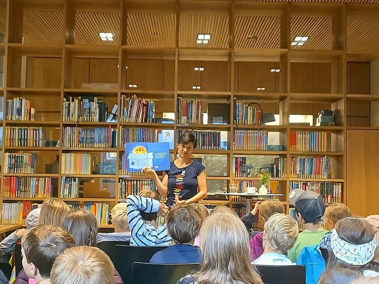 Dichterinnenlesung.jpg